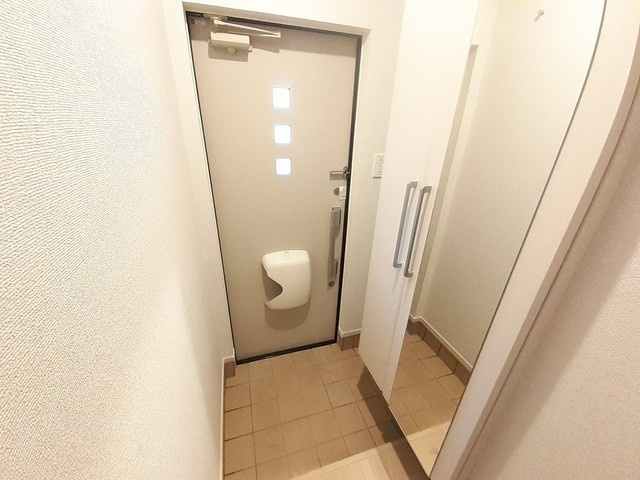 リオンリゾートⅧの玄関