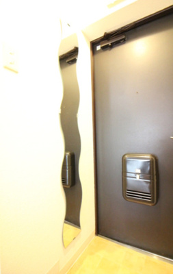 【玄関】 | シャロム国分 | きれいな玄関です