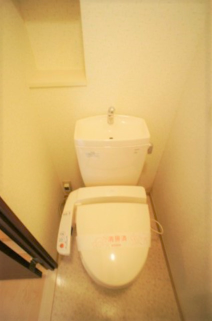 エスペランサ希望のトイレ|コンパクトで使いやすいトイレです