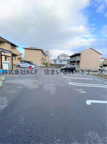 Fontaine和賀の駐車場|駐車スペースもあります