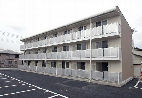 レオパレスリラ