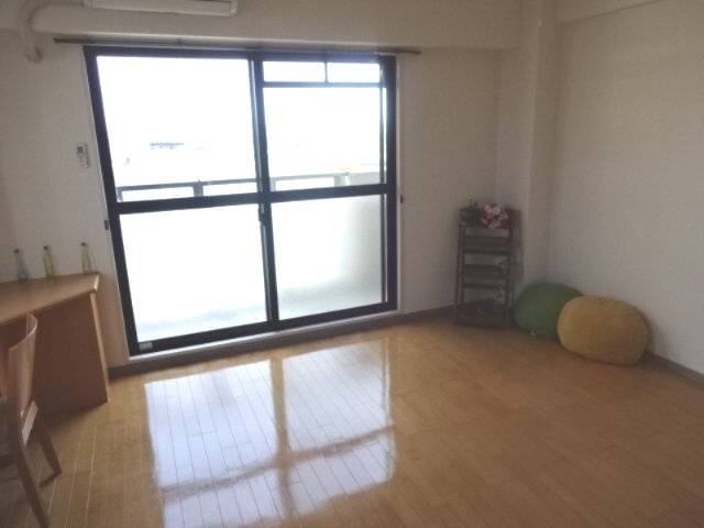 クオリティ２１広畑の居間・リビング