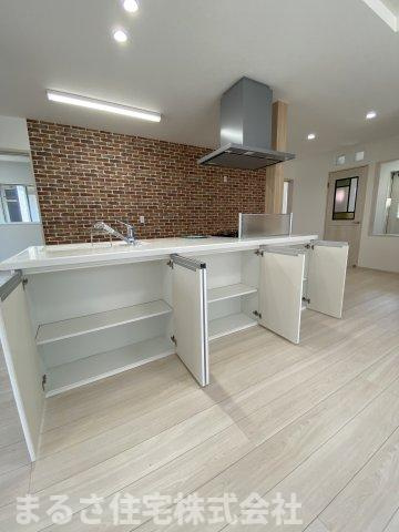 第15中西町モデルのキッチン