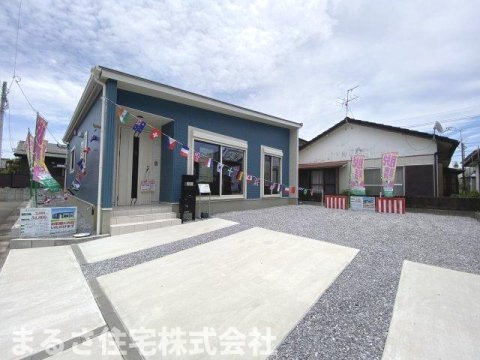 第16中西町モデルの駐車場