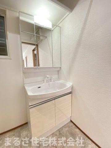 第16中西町モデルの独立洗面台