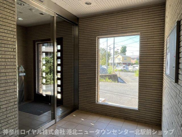 【ロビー】