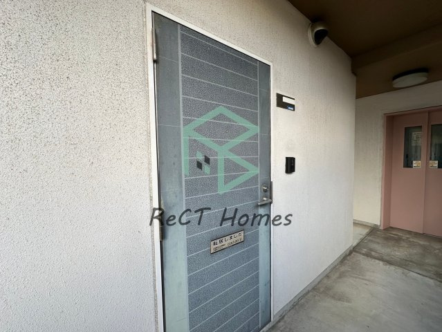 アルコ・ラ・カーサ佃町の玄関