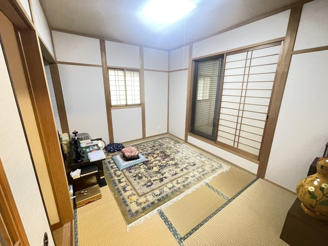 泉佐野市日根野　中古戸建の和室|2階の和室。　日本らしい和風な雰囲気で、ゆったり快適にお過ごし頂けます♪