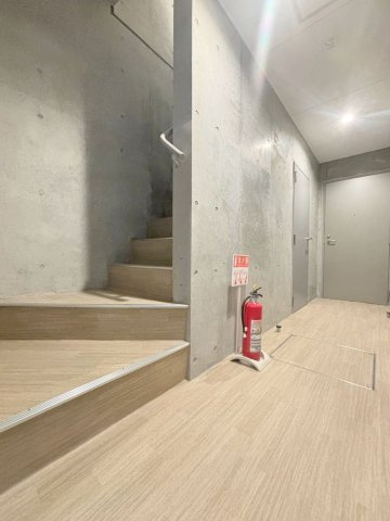 「防音マンション」ラシクラスInfina 上板橋のロビー|ゆとりのあるロビーです