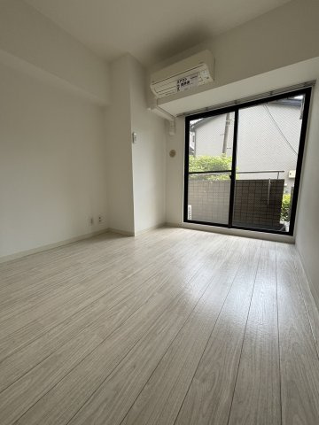 サザンヒルの洋室|※別部屋の参考画像です
