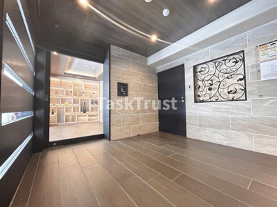 【エントランス】 | サンネクテール天満橋