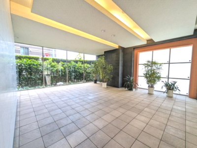 【エントランス】 | ハイホーム湘南平塚 | エントランスホールです。