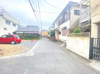 【前面道路含む現地写真】