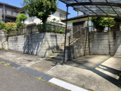 【駐車場】 | 大津市仰木の里7丁目23-6　中古戸建 | 2025年05月　撮影