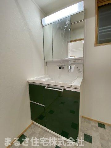 第14中西町モデル　1号棟の独立洗面台