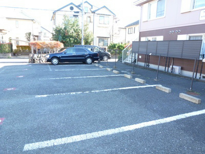 With羽衣夢firstの駐車場