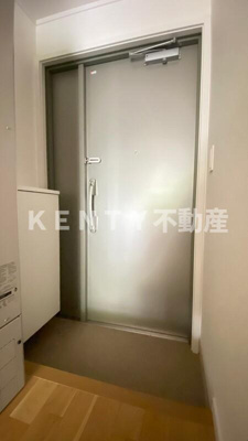 【玄関】 | P​i​a​n​o​ ​V​i​l​l​a​ ​東寺尾 | シンプルで使いやすい玄関です