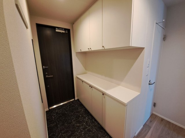 HEBEL MAISON 甲子園の玄関