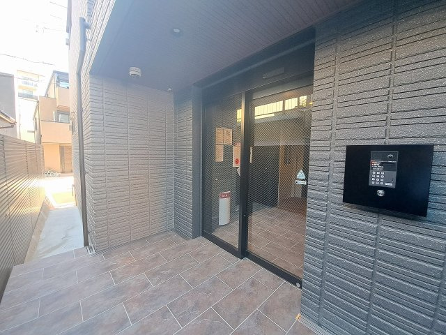 HEBEL MAISON 甲子園のエントランス