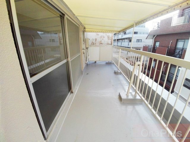 ポコアポコ本山ハウスのバルコニー