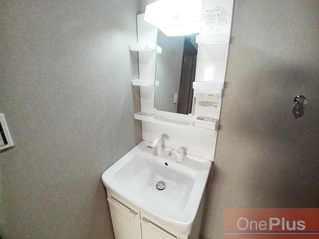 ポコアポコ本山ハウスの洗面所