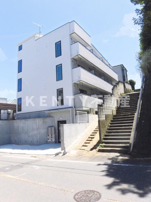 【外観】 | P​i​a​n​o​ ​V​i​l​l​a​ ​東寺尾 | 外観は落ち着いています