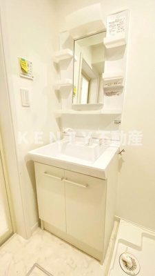 【洗面所】 | P​i​a​n​o​ ​V​i​l​l​a​ ​東寺尾 | 使いやすい洗面所です