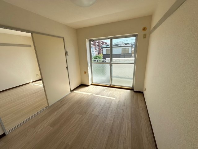 シャンクレールの洋室