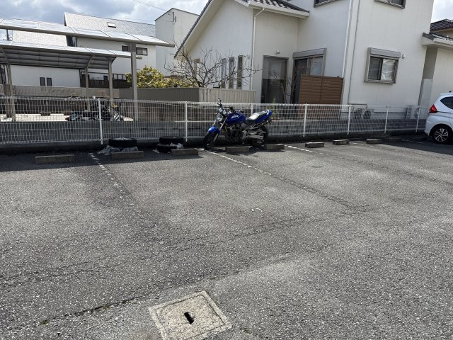 由福ハウス白浜の駐車場