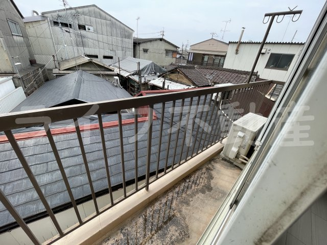 昌栄ハイツのバルコニー