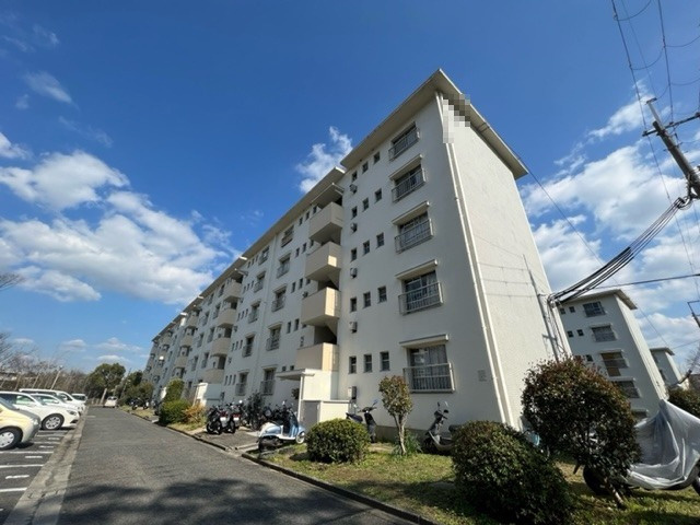 公団狭山住宅16号棟
