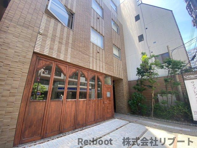 ユニオン新小岩ビルのエントランス