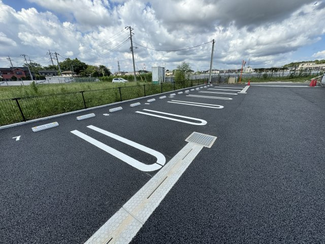 グランデ・コンフォート花水木Ａの駐車場