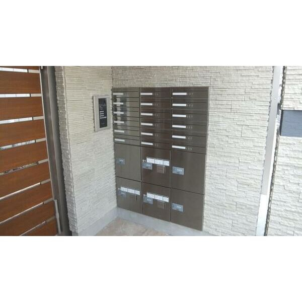 セジュールオッツGT長岡京のエントランス