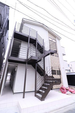アザーレ・バモス登戸Ⅱの外観