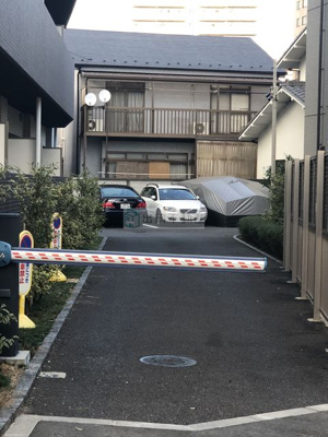 【駐車場】 | ブルースカイ