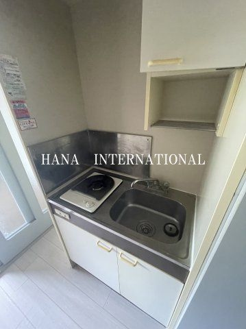 JLBグランエクリュ武蔵小金井のキッチン|同タイプ反転写真