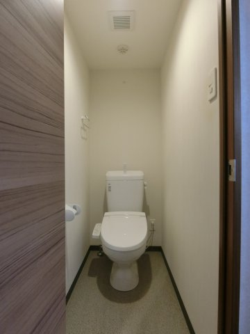 フェアリーコート博労町のトイレ|イメージ503号室の写真