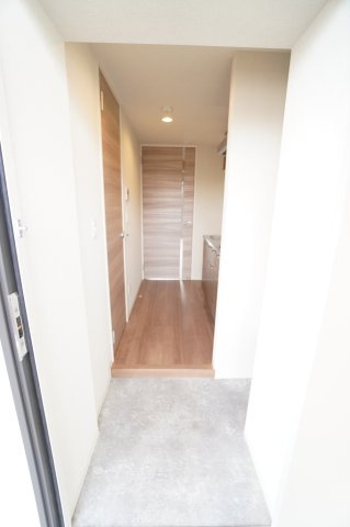 【玄関】 | AGREVE | ※同物件・反転タイプの写真です。