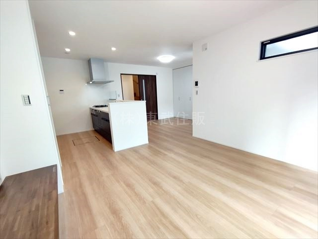 【居間・リビング】 | 川越市南大塚　全10棟　3号棟 | ご家族が集まるリビングは18帖の広さです