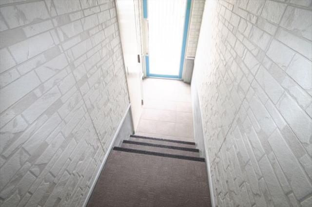 羽曳野市野々上５丁目の一棟アパートのロビー