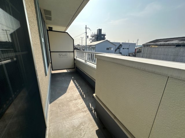 アンソレイエ飾磨　Ⅱ番館のバルコニー