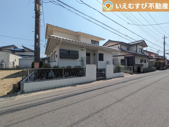 深谷市稲荷町1丁目　中古戸建の外観|リノベーション済！きれいな住まいで新生活をスタート
色々気になる中古戸建もリノベーション済みなら安心、快適ですね♪