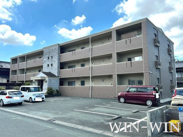 アンピレイン