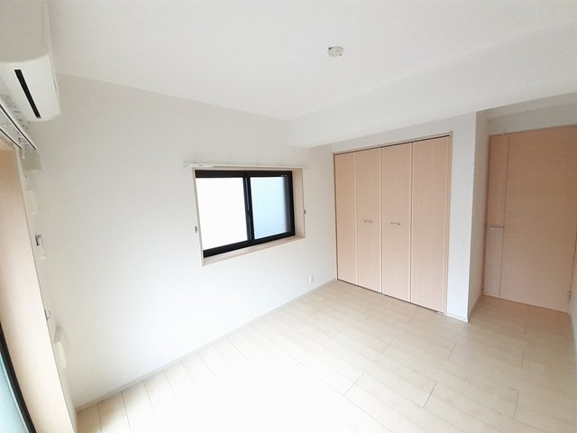 グラン佐竹の寝室|洋室