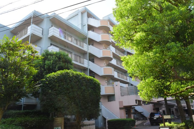 小平市小川町１丁目の中古マンションの外観