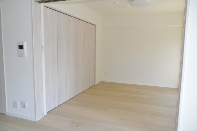 小平市小川町１丁目の中古マンションの収納