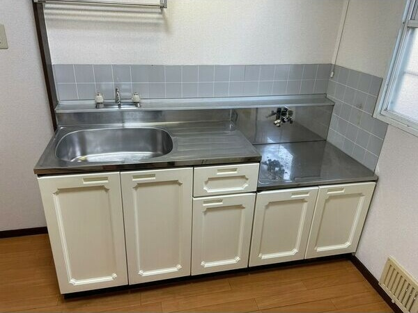 ビューラー藤I　　刈谷市近郊の賃貸はクラスホーム刈谷店のキッチン