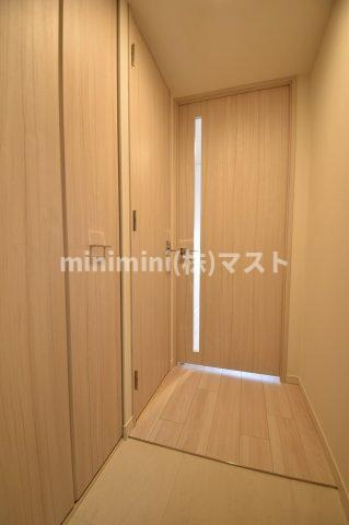 S-RESIDENCE堺筋本町Unoの玄関