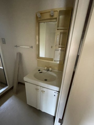 【洗面所】 | プリティしゃが | 洗面所です
